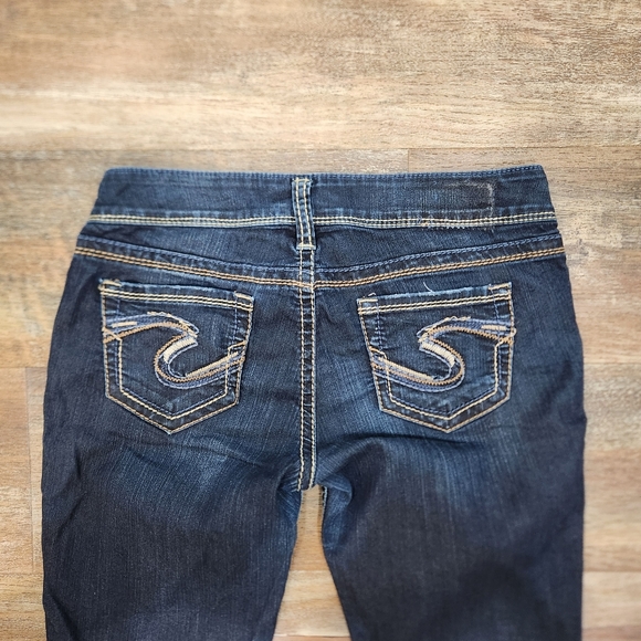 SILVER JEANS SUKI SKINNY DARK WASH WHISKERING SIZE 29 - Picture 7 of 10